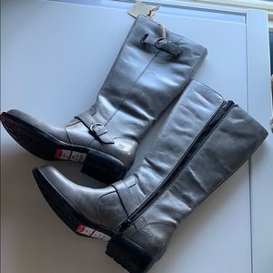 NEW in box Born Audry Boots Grey Size 7 Rare Color
